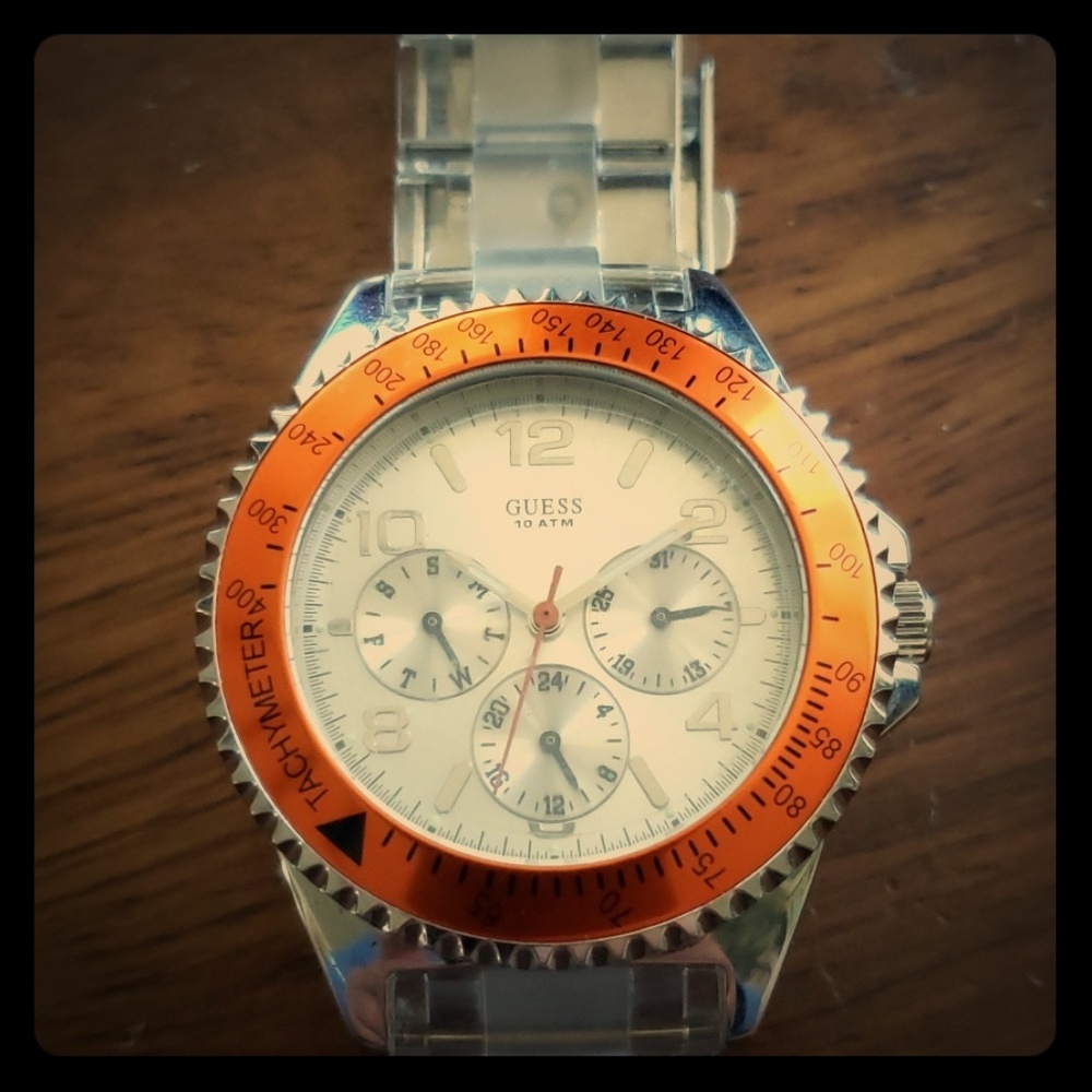 Mens Guess Chrono styled watch